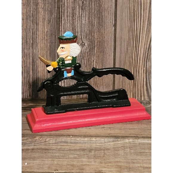 Vtg 1970s Cast Iron Nut Cracker Wood Base  Nutcracker Soldier Revolution - Picture 1 of 5